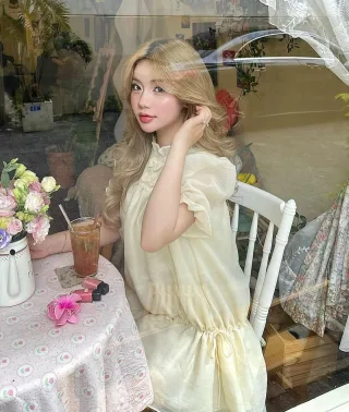 Photo 4 of Váy babydoll kem Clelie free size