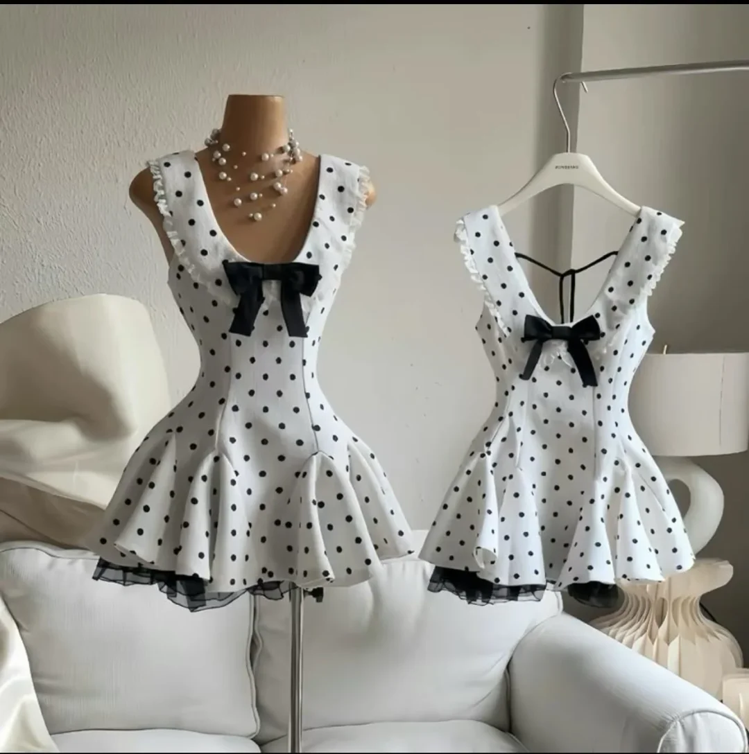 Ảnh 1 của Váy chấm bi trắng nơ đen nữ hottrend