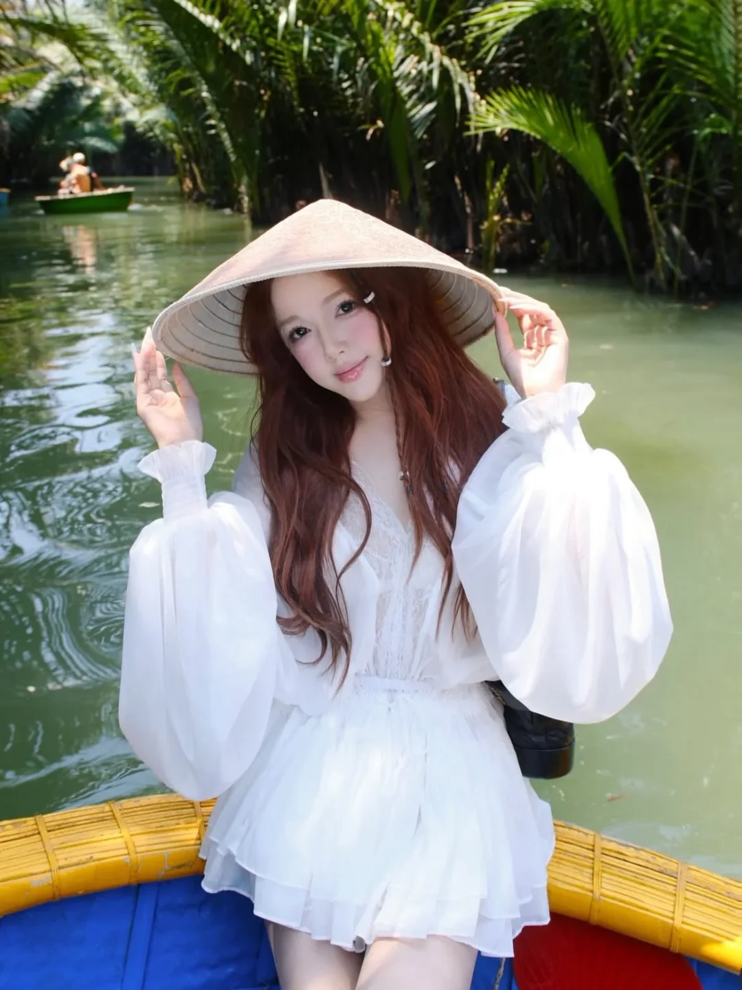 Ảnh 7 của Váy trắng mini tay phồng Chouchou nữ