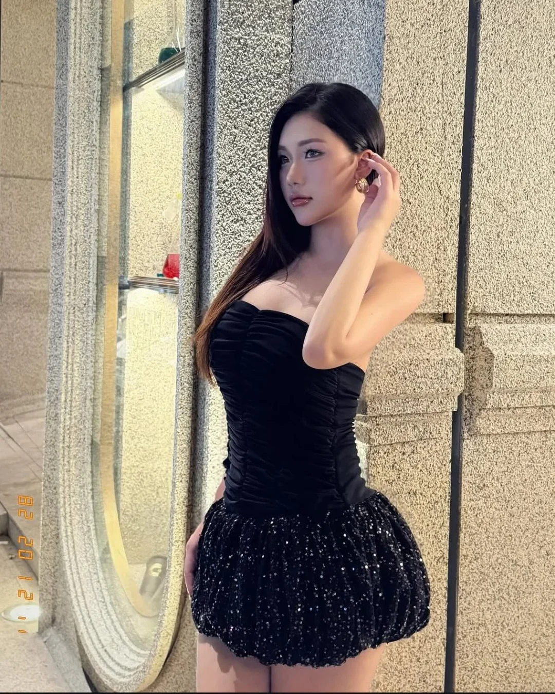 Ảnh 1 của Đầm cúp ngực kim sa đen bong bóng size S
