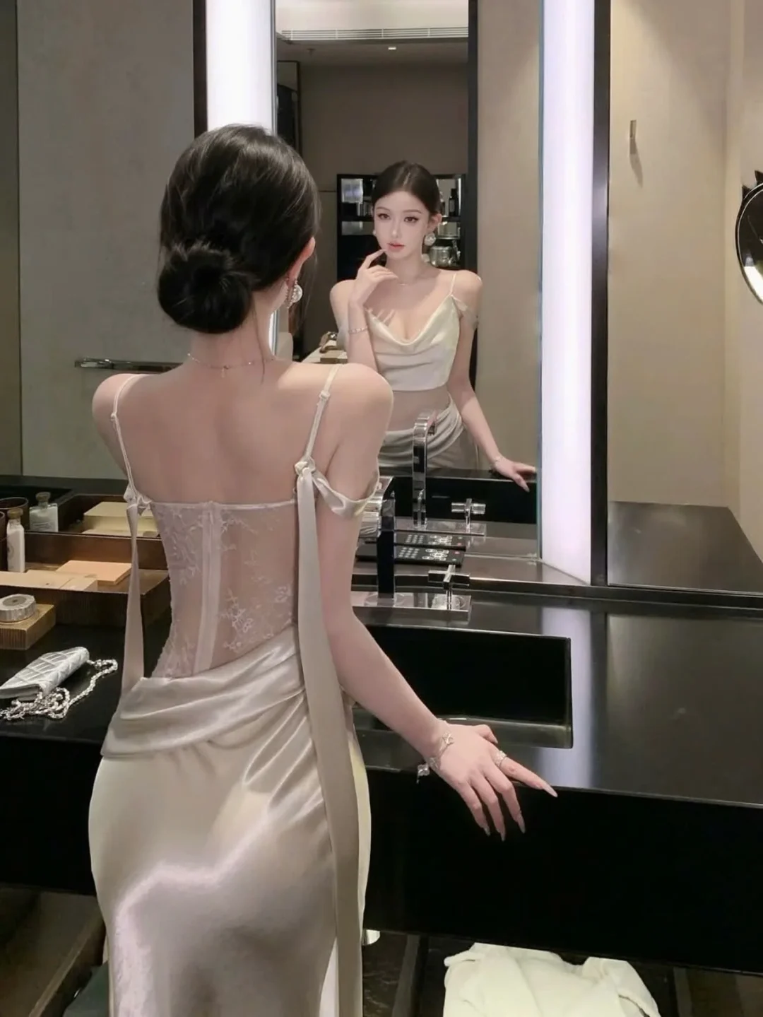 Ảnh 6 của Đầm đuôi cá lụa trắng size M