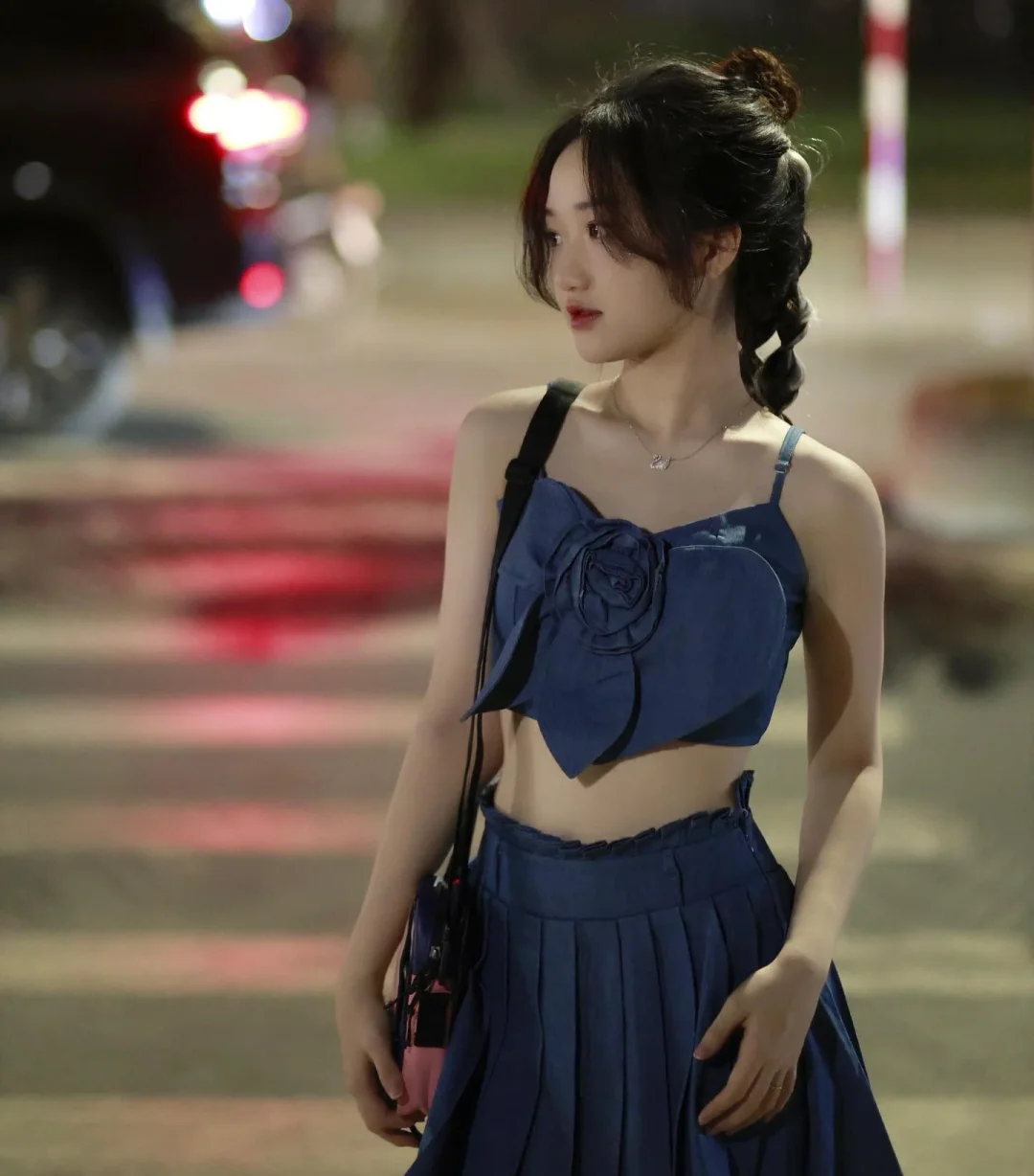 Ảnh 1 của Set Jean Thiết Kế Crop Top Chân Váy Xếp Ly