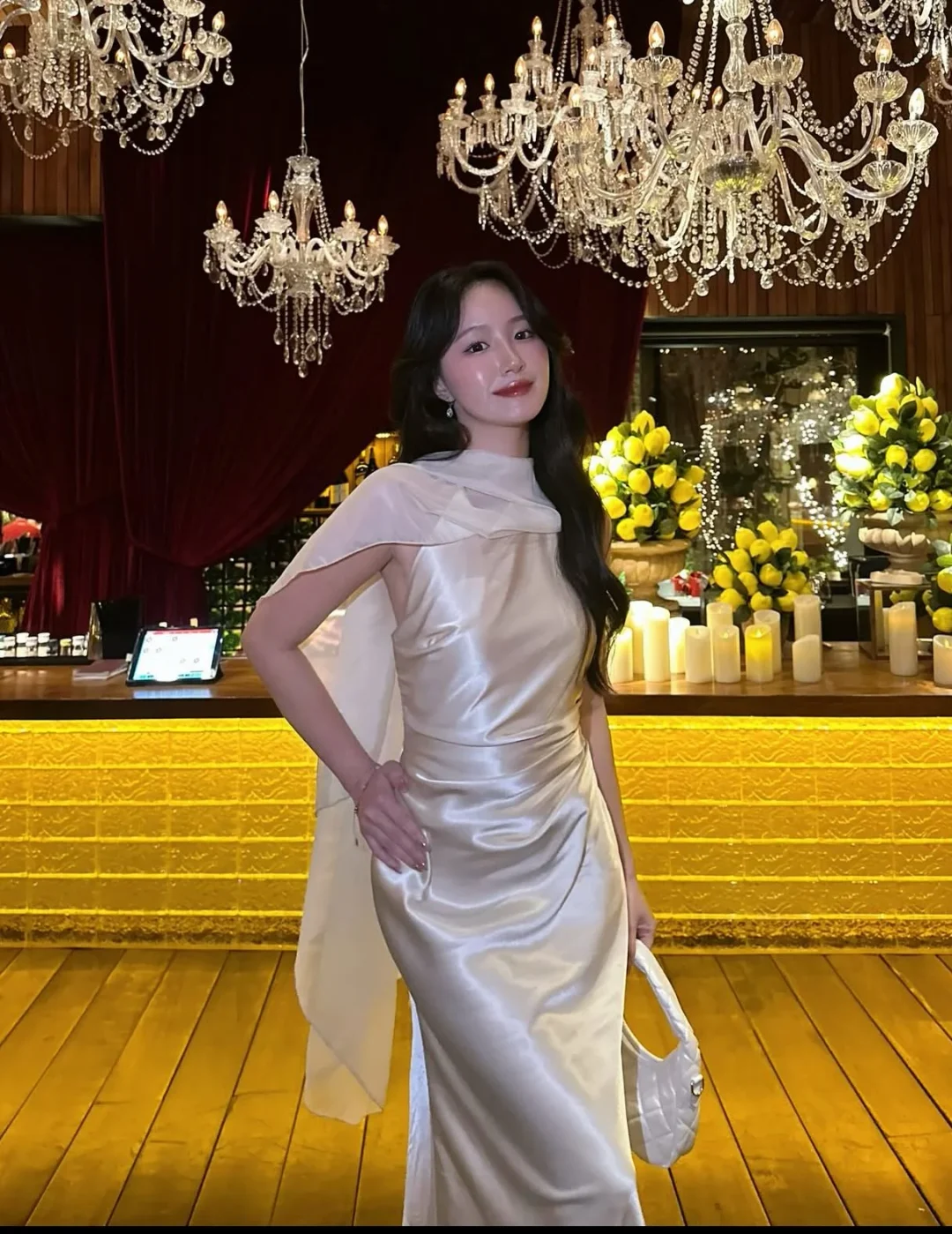 Ảnh 1 của Váy dài satin một vai nữ