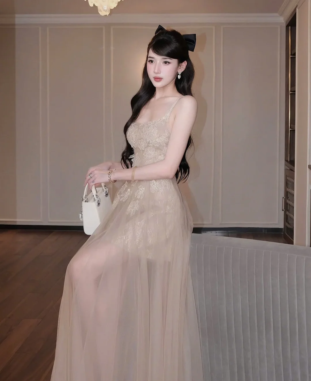 Ảnh 5 của Váy dạ hội ren dài nude size S