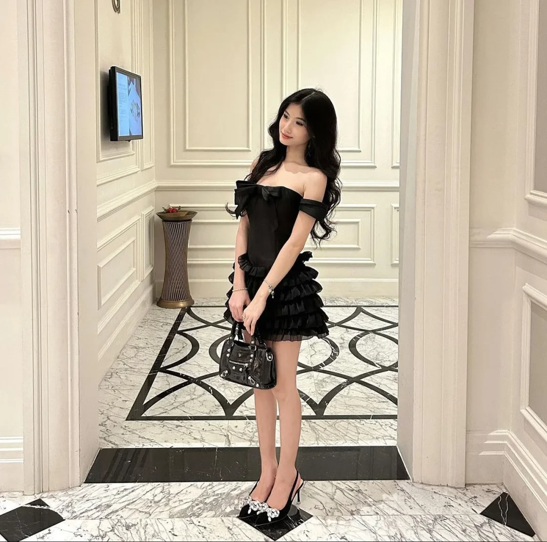 Ảnh 4 của Váy Mabel đen cúp ngực bèo nhún