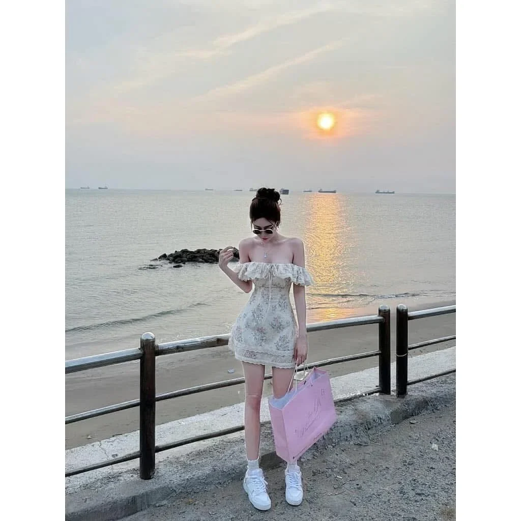 Ảnh 2 của Đầm hoa nhí trễ vai mini boho nữ