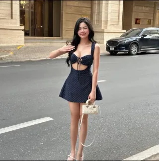 Photo 2 of Đầm ngắn chấm bi cutout xanh navy nữ