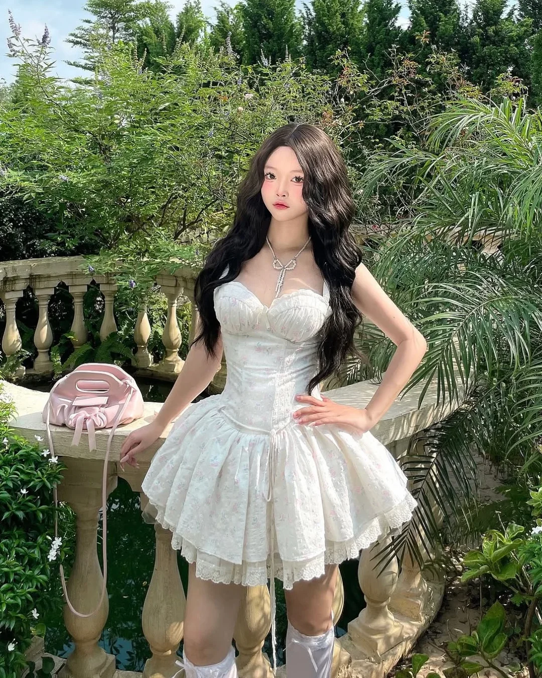 Ảnh 2 của Đầm corset trắng hoa nhí size M