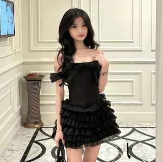 Ảnh 3 của Váy Mabel đen cúp ngực bèo nhún