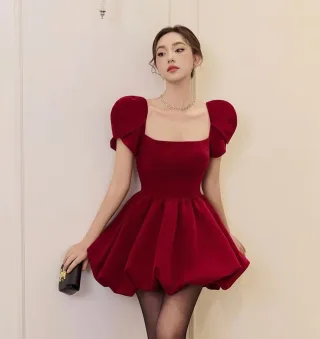 Ảnh 1 của Váy nhung đỏ tay phồng Selene size S