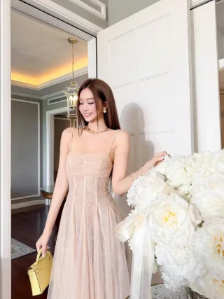 Ảnh 2 của Đầm maxi ren nude Trân Ali size XS