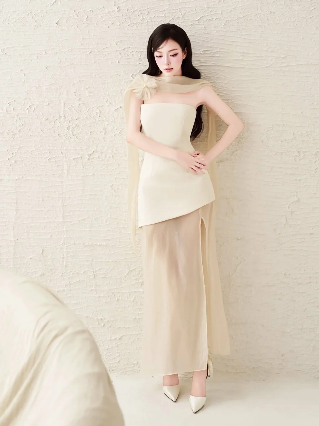 Photo 1 of Váy maxi cách tân màu kem nữ