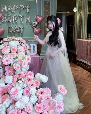 Ảnh 1 của Váy dạ hội voan một vai màu kem