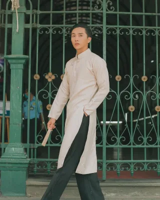 Photo 1 of Áo dài nam truyền thống ba màu