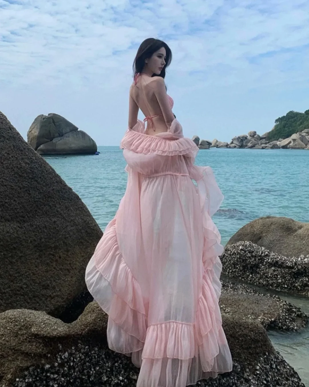 Ảnh 3 của Set váy maxi voan hồng nhạt nữ đi biển