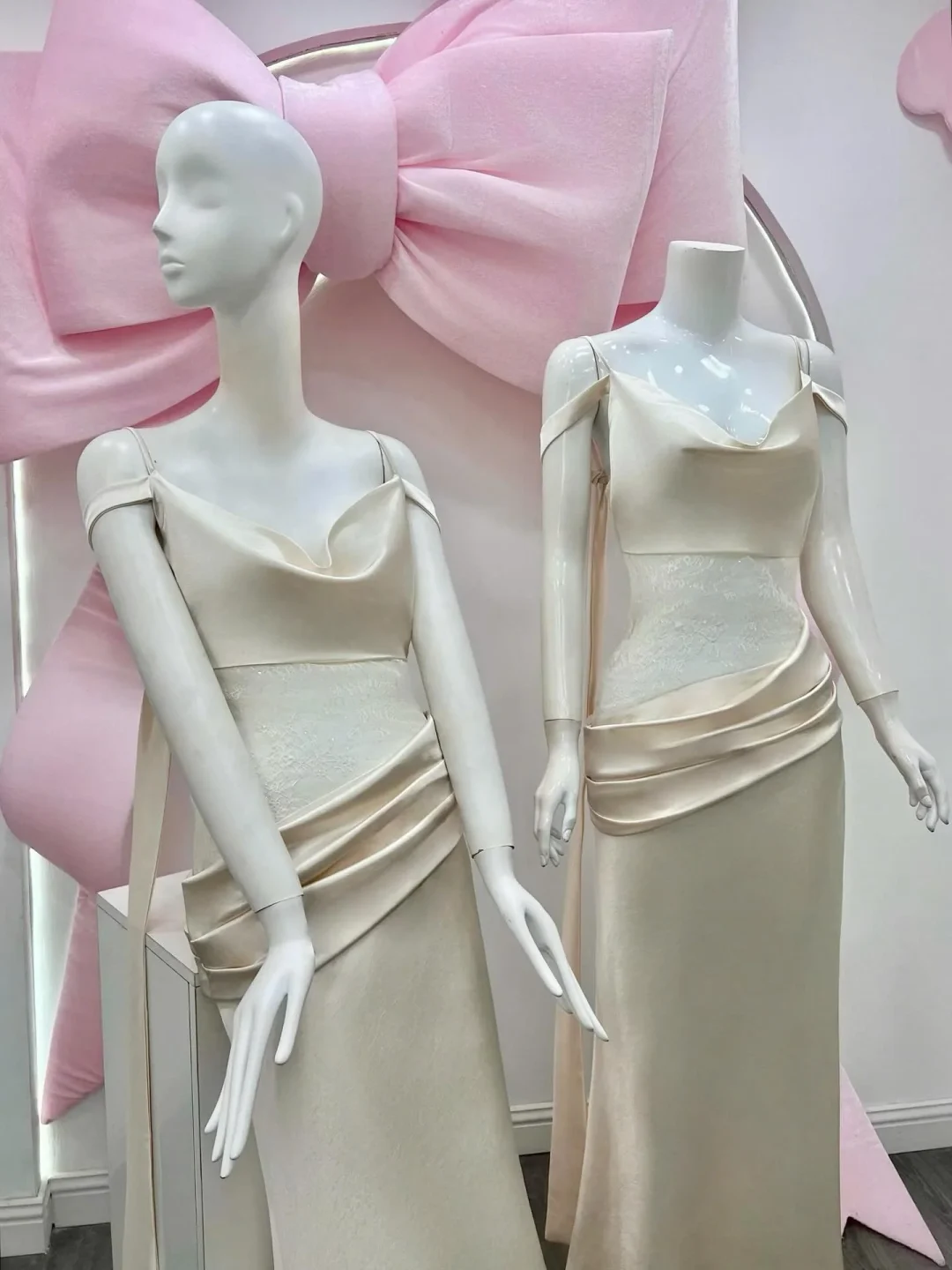 Ảnh 9 của Đầm đuôi cá lụa trắng size M