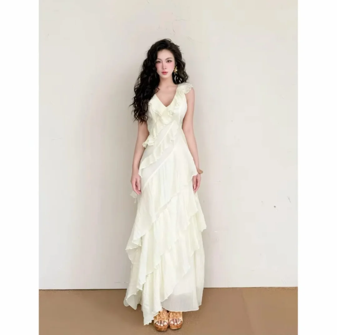 Ảnh 1 của Váy maxi xếp nếp màu kem nữ tính