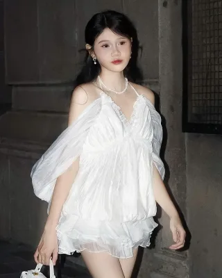 Photo 1 of Set váy trắng bèo nhún voan nữ