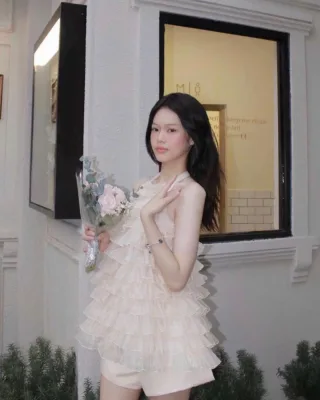 Photo 2 of Set voan bèo tầng kem nữ