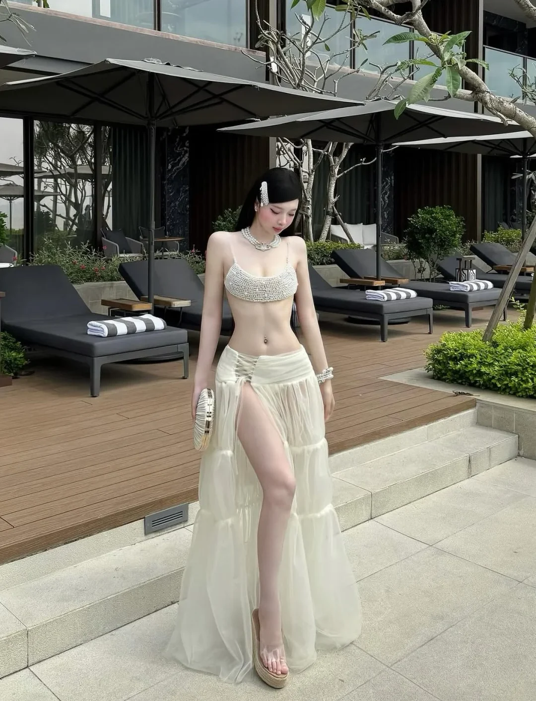 Photo 3 of Set crop top kim sa và chân váy voan nữ