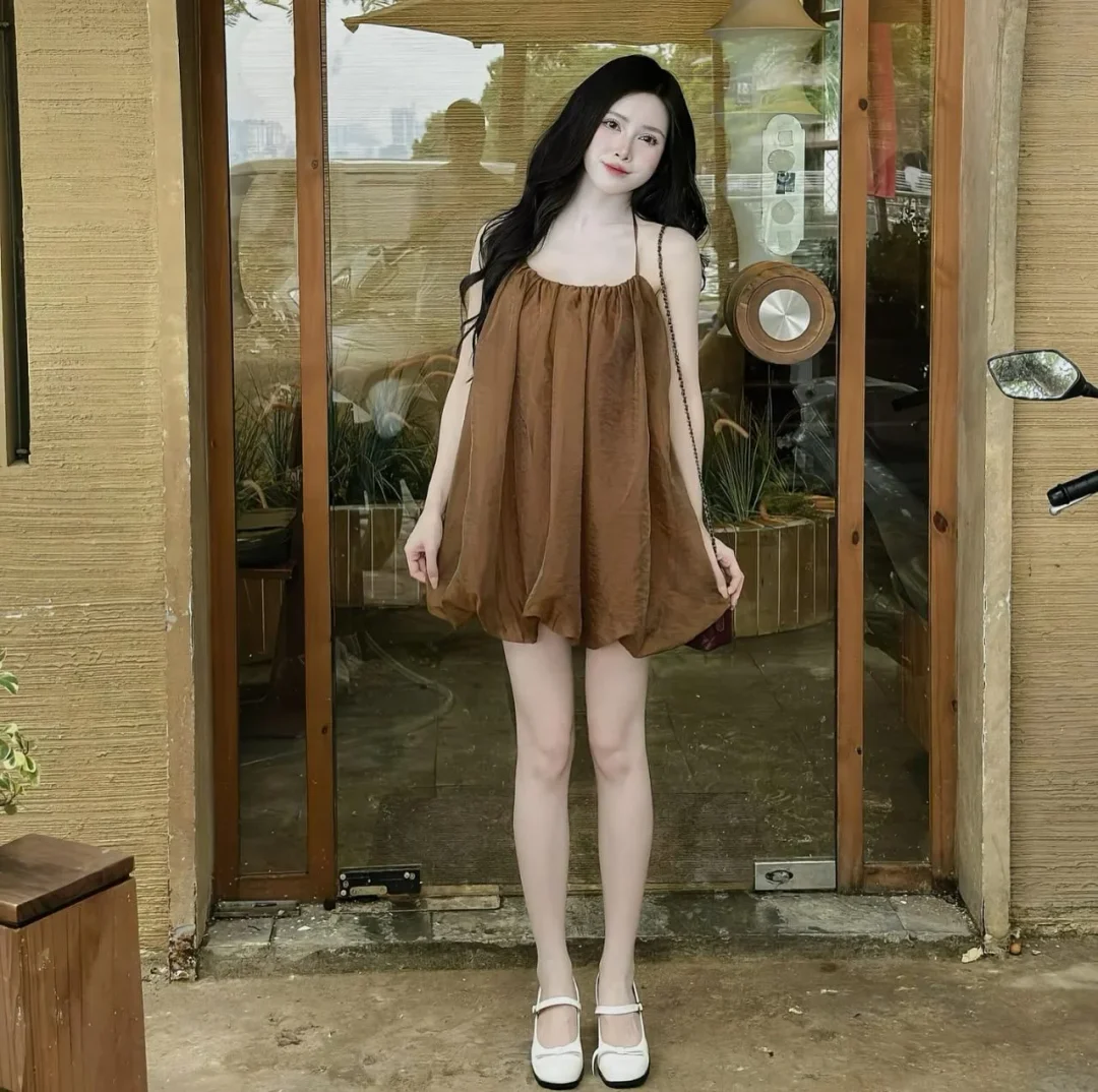 Photo 3 of Đầm ngắn hai dây nâu babydoll lụa