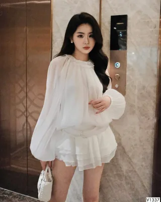 Ảnh 2 của Set áo voan trắng chân váy bèo nữ