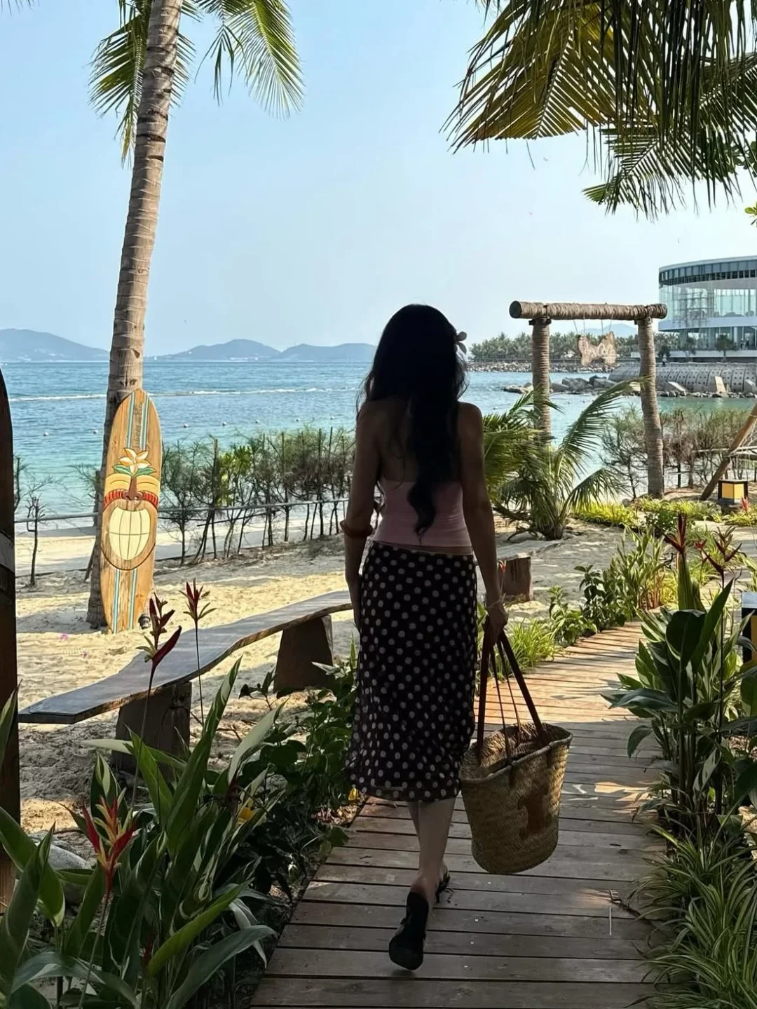 Ảnh 6 của Set áo hai dây hồng và váy chấm bi nâu nữ