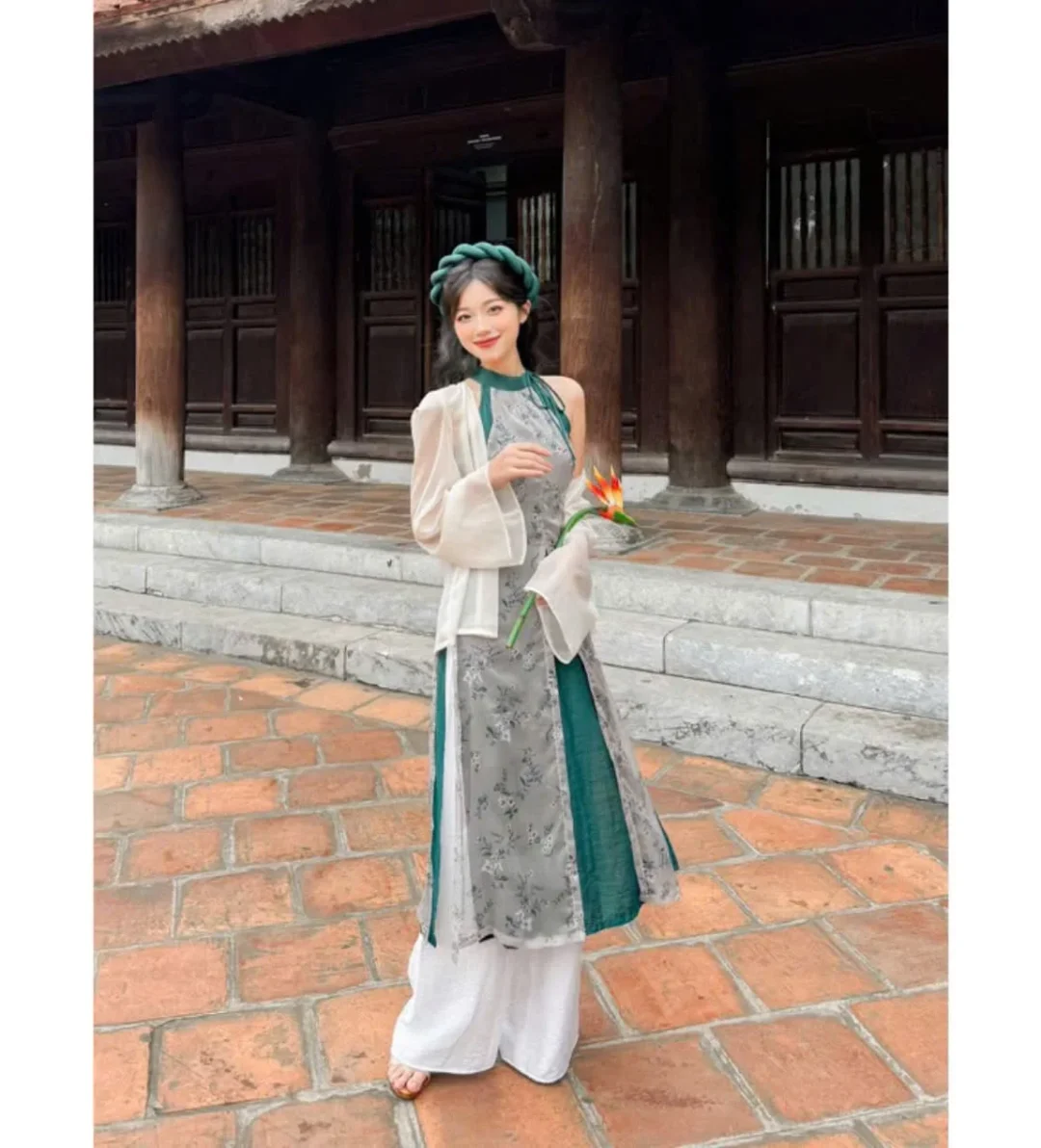 Ảnh 4 của Áo dài nữ hai màu xám xanh cho thuê