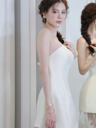 Ảnh 3 của Váy maxi trắng cúp ngực ren hoa