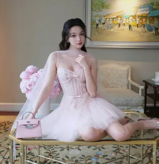 Photo 1 of Váy ren hồng pastel công chúa size S