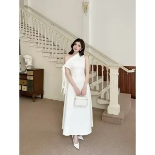 Ảnh 4 của Đầm maxi trắng nơ vai cho thuê