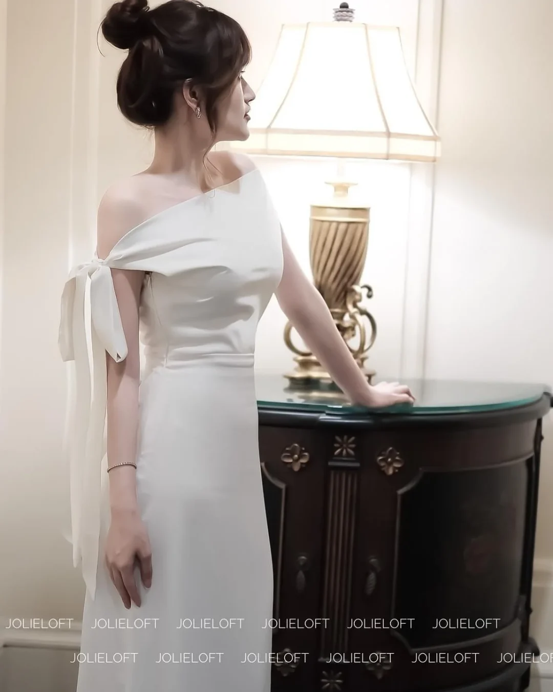 Ảnh 3 của Đầm trễ vai trắng Lily nữ