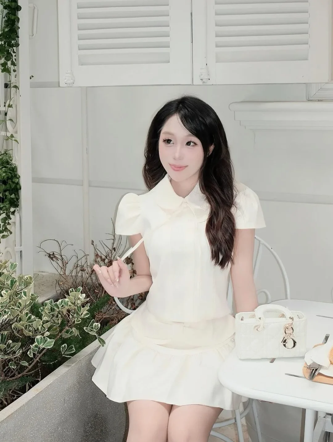 Photo 4 of Set áo váy trắng tay phồng nữ