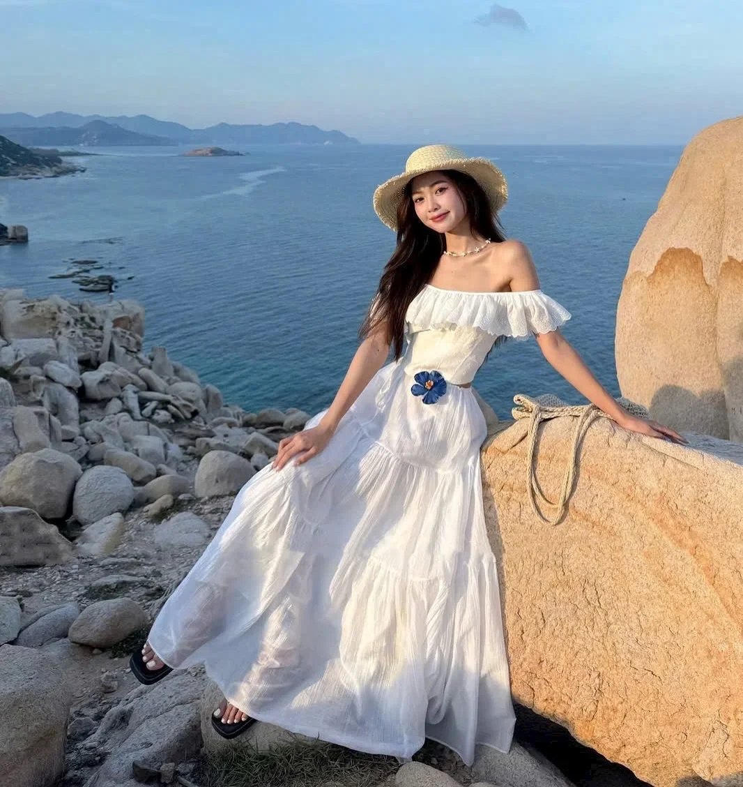 Ảnh 1 của Váy maxi trắng trễ vai boho nữ