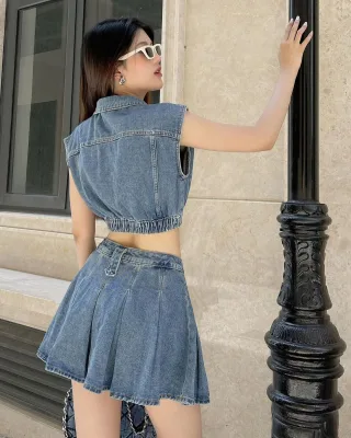 Ảnh 2 của Set áo vest denim crop và váy Kaylin