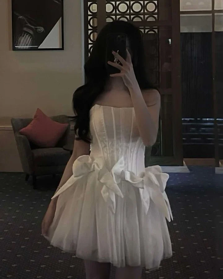 Ảnh 1 của Váy mini trắng corset nơ nữ