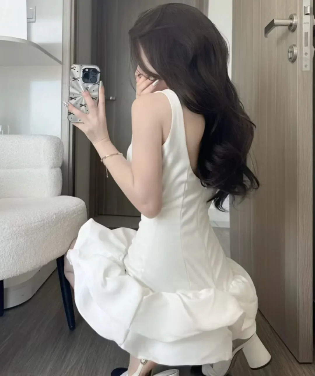 Photo 2 of Váy mini trắng bèo nhún nữ DN48