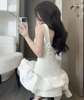 Photo 2 of Váy mini trắng bèo nhún nữ DN48