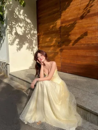 Photo 1 of Váy dạ hội voan vàng nhạt Ameliee size M