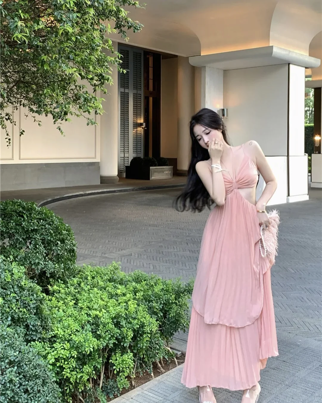 Photo 5 of Váy maxi xếp nếp hồng đào nữ