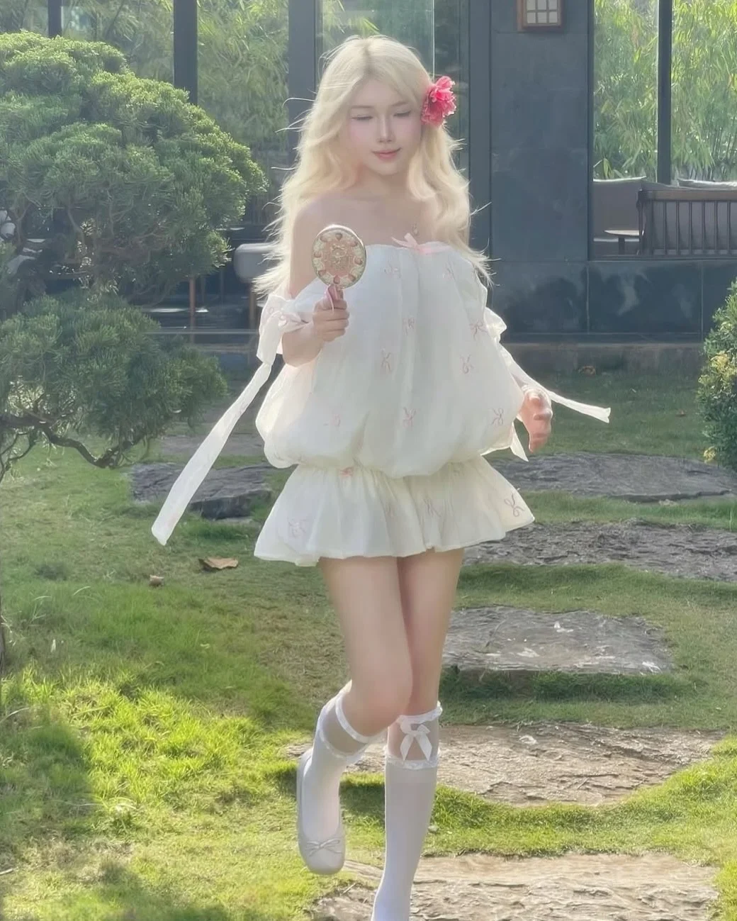 Photo 1 of Váy babydoll trắng nơ hồng nữ