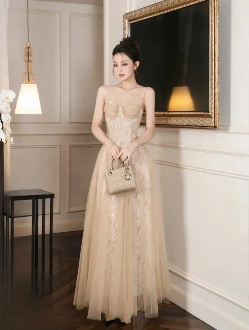Photo 1 of Váy dạ hội ren be Chouchou size S