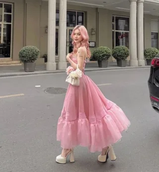 Ảnh 1 của Váy tiệc hồng pastel tầng bèo hai dây