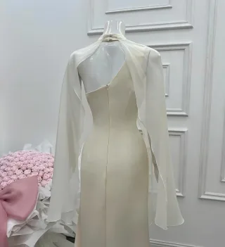 Ảnh 4 của Đầm dạ hội trắng kem size M
