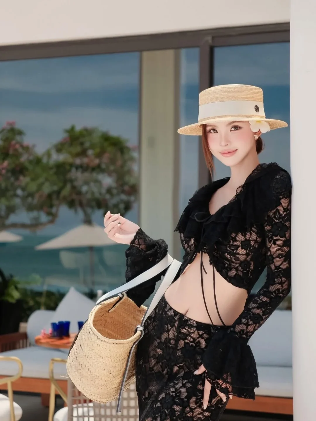 Ảnh 3 của Set ren đen croptop váy dài nữ