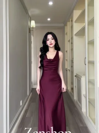 Ảnh 1 của Đầm Maxi Satin Đỏ Mận Cổ Đổ