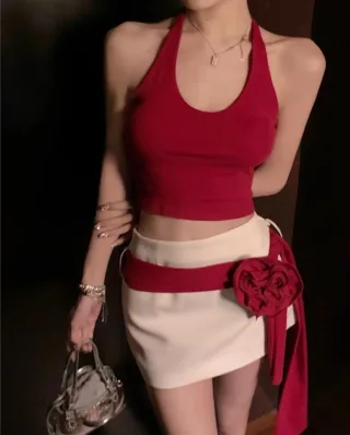 Ảnh 2 của Set Croptop Đỏ Váy Mini Trắng Sash Hoa Nữ
