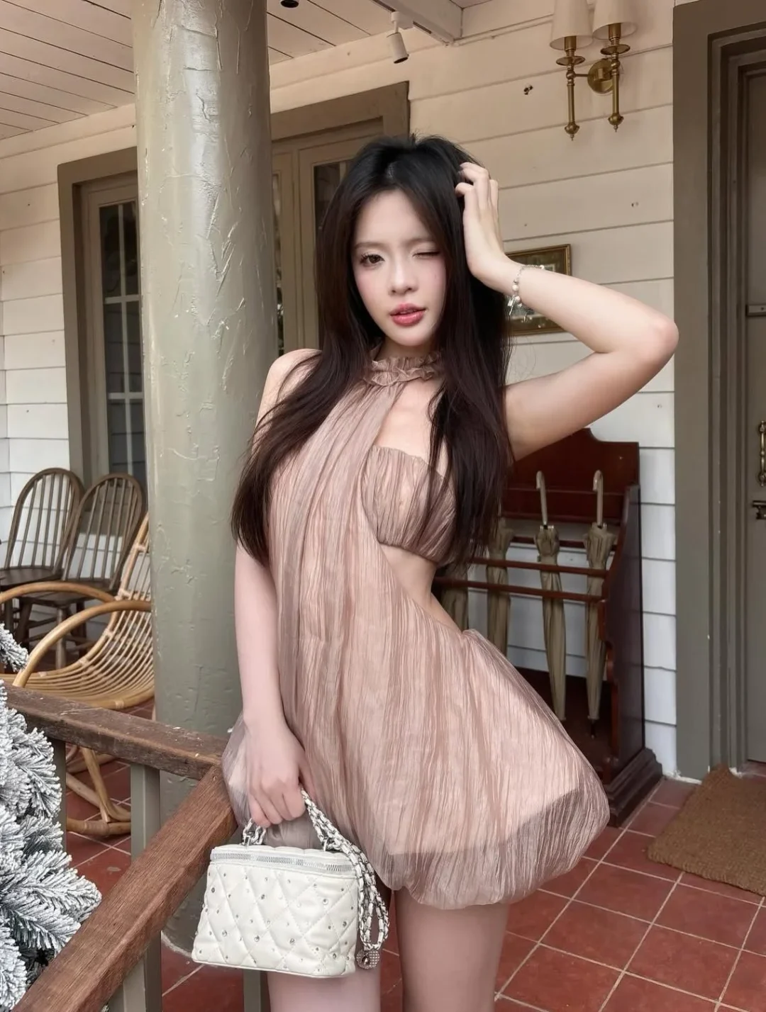 Ảnh 6 của Đầm voan nâu nhạt cut-out nữ tiệc