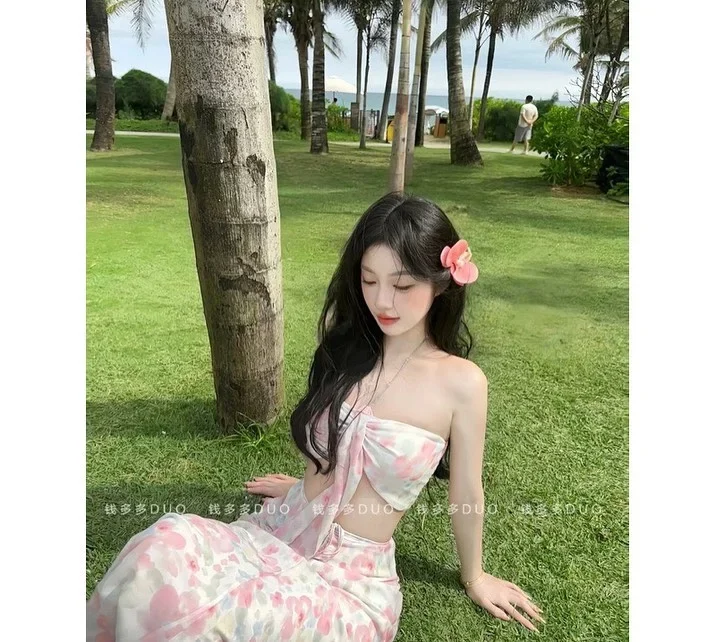 Ảnh 2 của Set váy hoa hai mảnh hồng trắng nữ