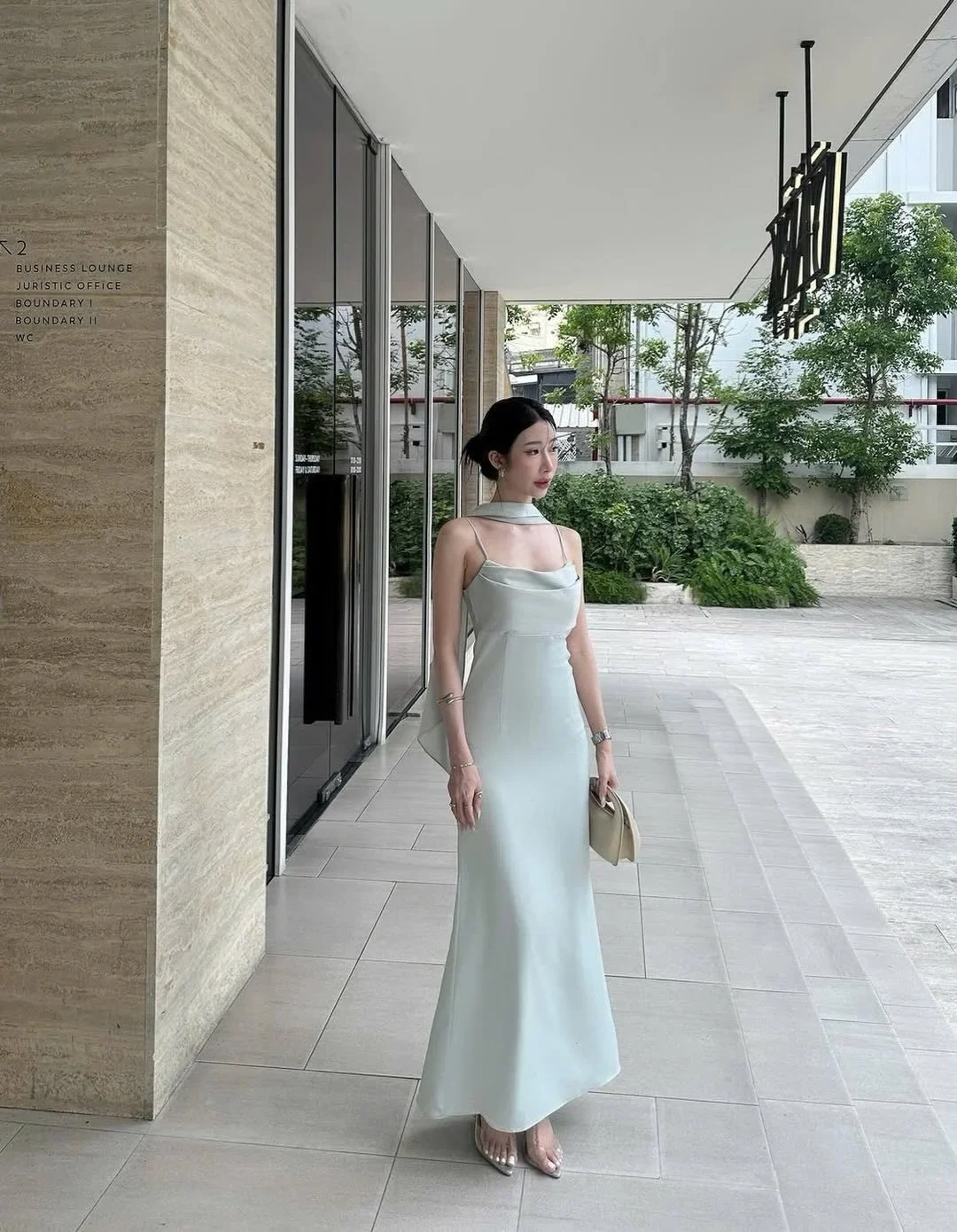 Ảnh 1 của Váy dạ hội lụa xanh mint maxi nữ